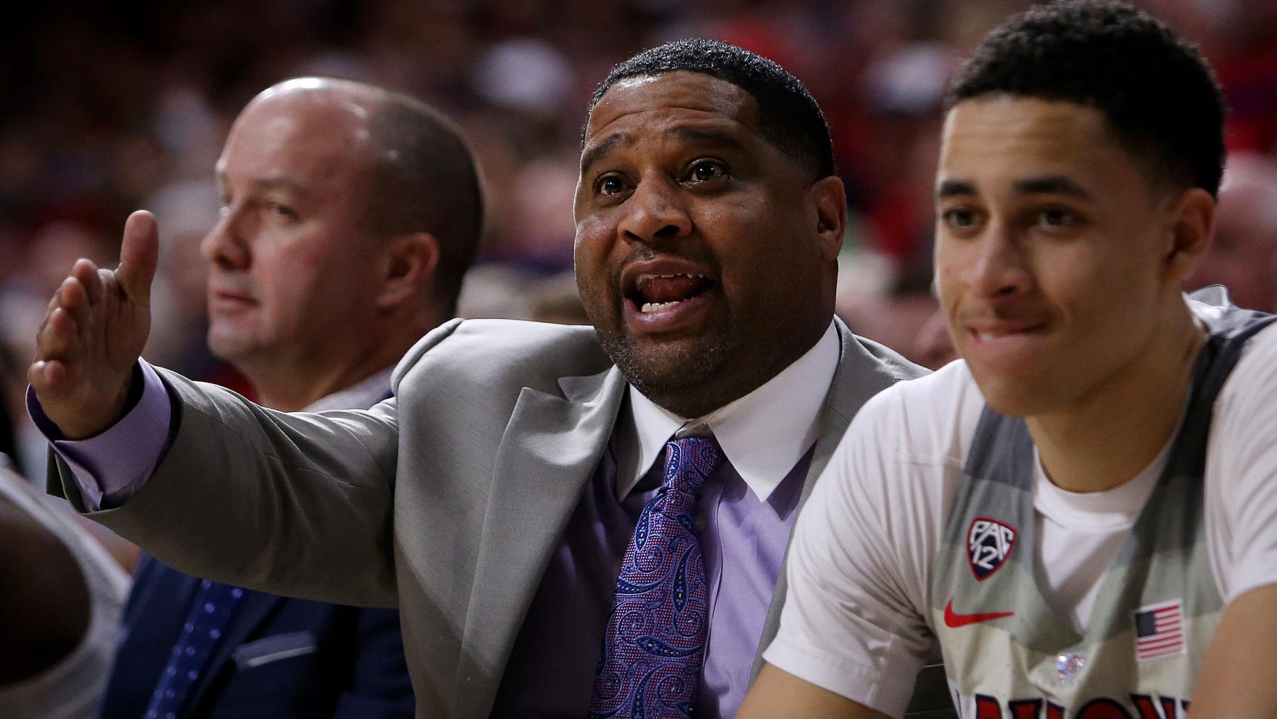 Wildcats assistant Book Richardson facing up to 60 years if convicted in basketball bribery scandal